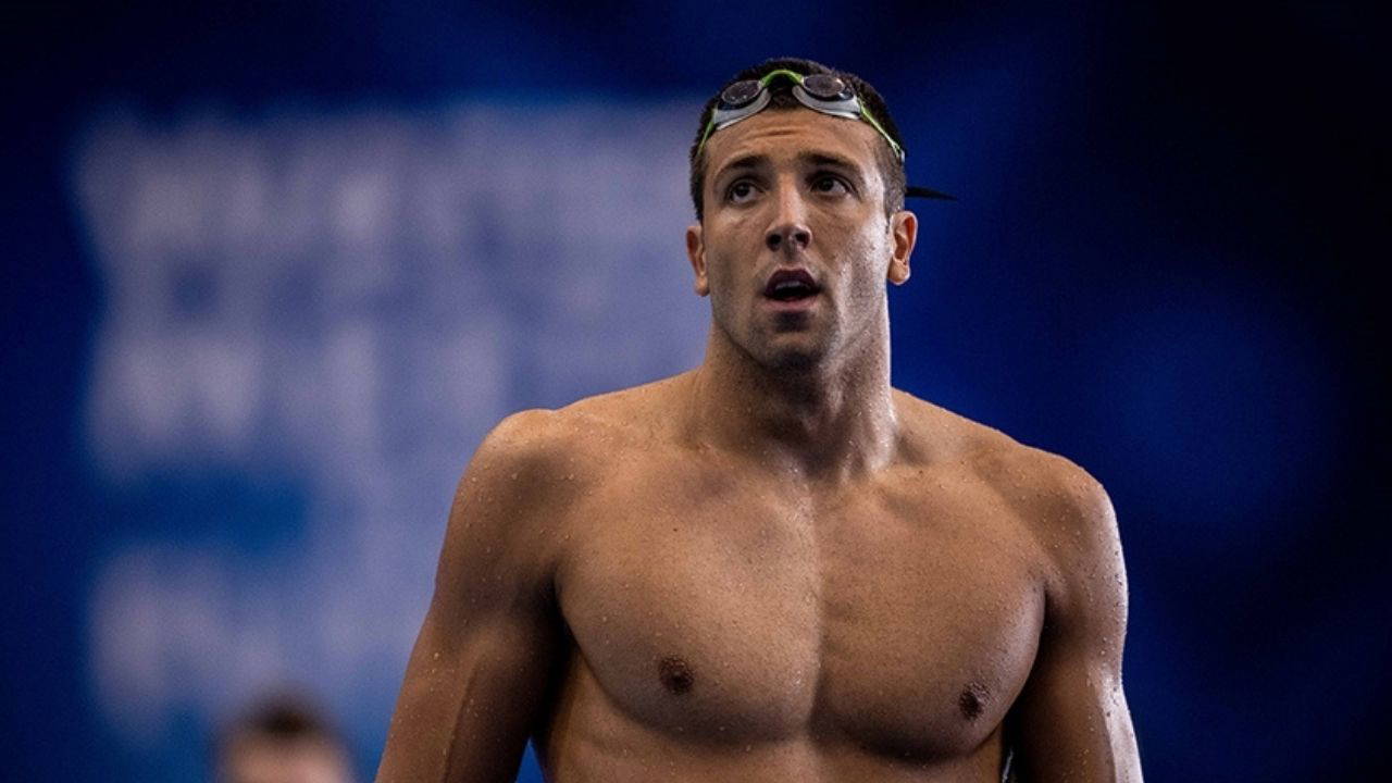 Emre Sakçı kimdir? Millli yüzücü Hüseyin Emre Sakcı kaç yaşında, nereli? Hüseyin Emre Sakcı'nın rekorları ne?