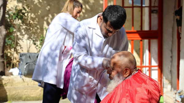 Toroslar’da bayram öncesi kişisel bakım hizmeti