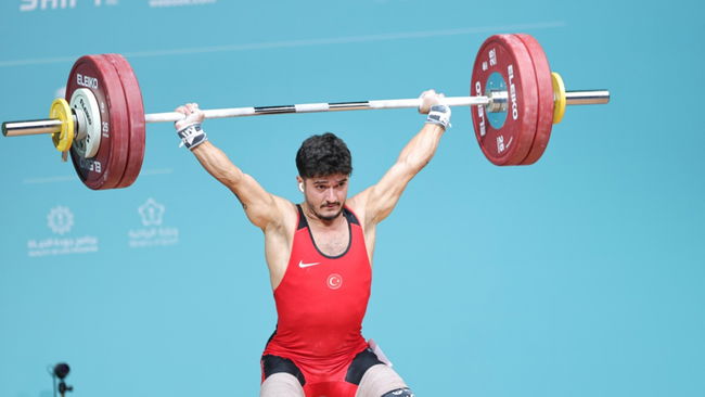 Muhammed Furkan Özbek, Avrupa rekoruyla şampiyon