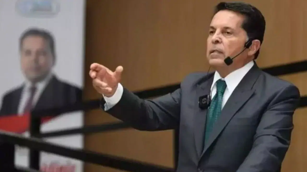 Ahmet Özer'den operasyonlara ilişkin açıklama: 'Bahçeli durumdan rahatsız!'