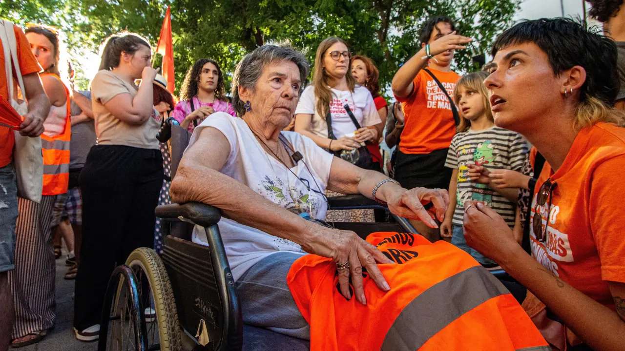 İspanya'da protestoların simgesi haline gelmişti: Kadının ölümü ülkeyi ayağa kaldırdı