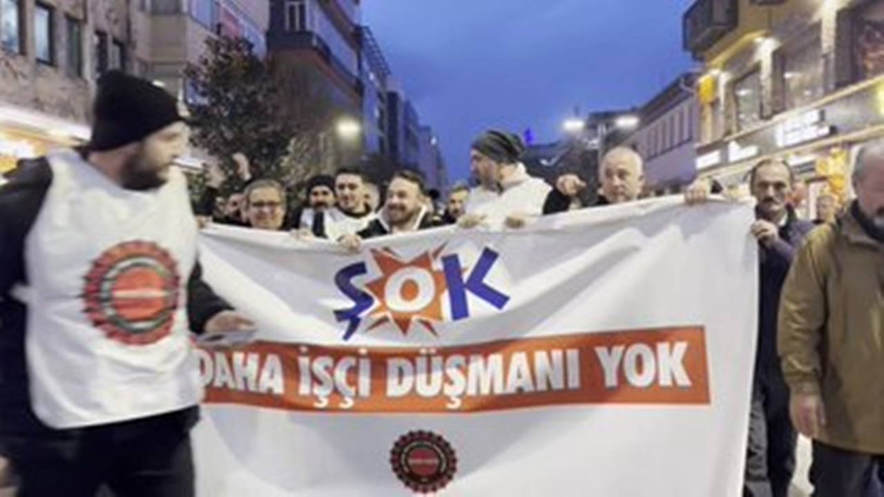 İşten çıkarılan ŞOK Depo işçileri Trabzon'da yürüdü: Alın terimizin karşılığı sistemli şekilde gasp edilmekte