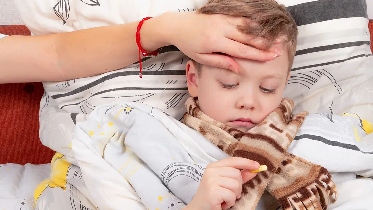 Ani hava değişimleri çocukları vurdu: Hastalıklardan korunmanın 5 altın kuralı