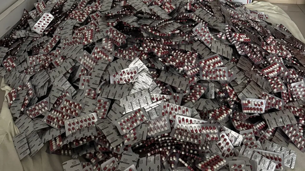 İstanbul'da uyuşturucu operasyonu: 486 kilogram uyuşturucu ele geçirildi, 4 gözaltı