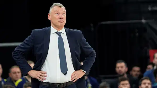 Sarunas Jasikevicius'tan galibiyet açıklaması: 'İkinci yarıda işi çözdük'