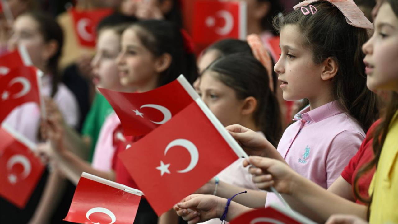 Avukat Nazan Moroğlu’ndan 23 Nisan mesajı: 'Ulusal egemenlik demokrasinin temel dayanağıdır'