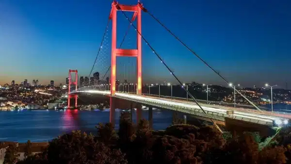 İstanbul’da gece saatlerinde bazı yollar kapanacak: Emniyet alternatif yolları duyurdu