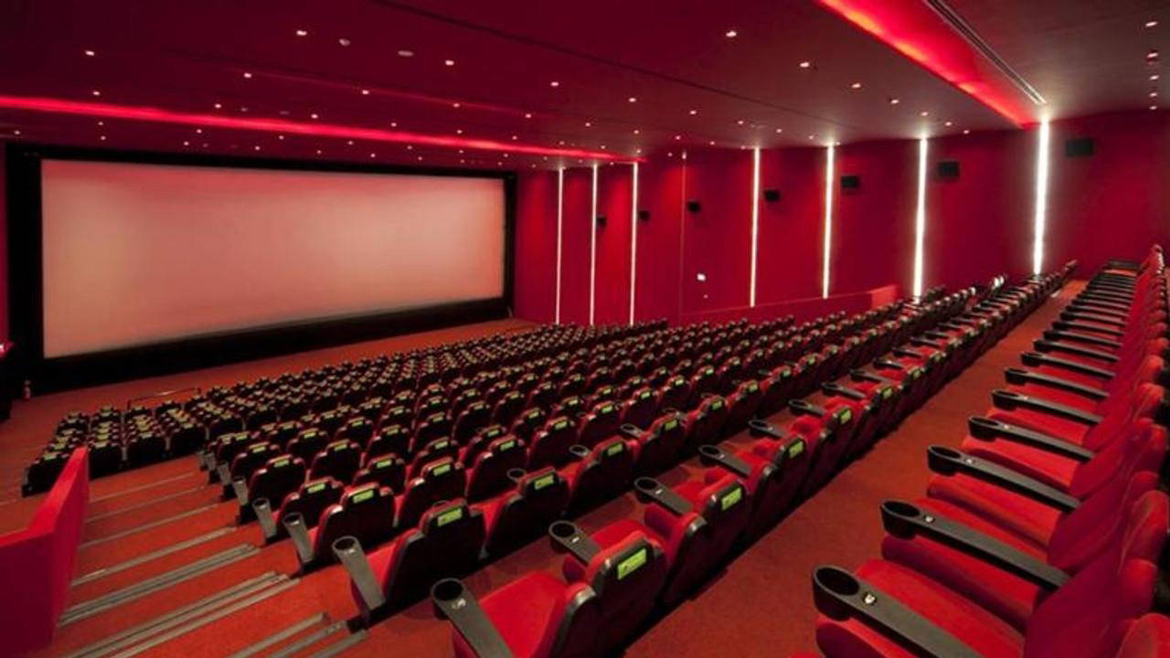 Sinema biletleri el yakıyor: Son 25 yılın en pahalı dönemindeyiz!