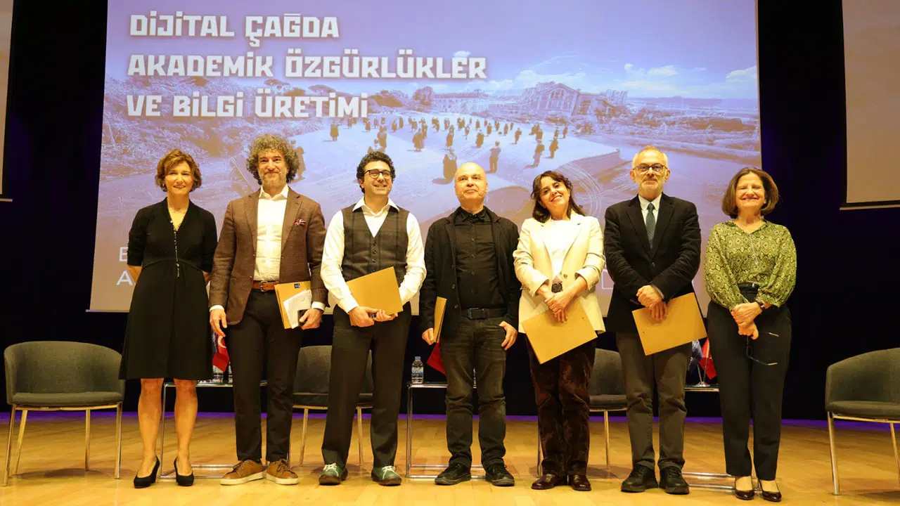 Dijital çağda akademik özgürlük sınavı: 'Sayısal ölçütler güvenilirliği zedeliyor'