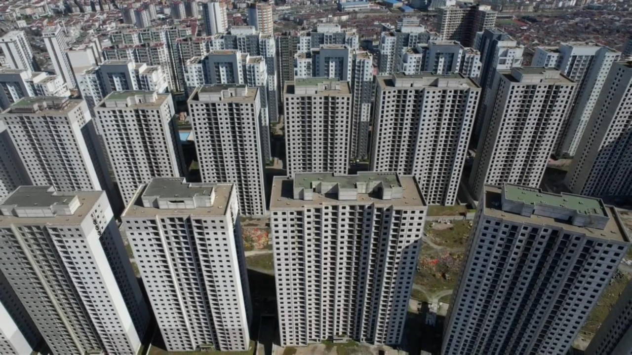 Esenyurt'ta 15 yıldır gökdelenlerin inşaatı sürüyordu: Şirket iflas etti