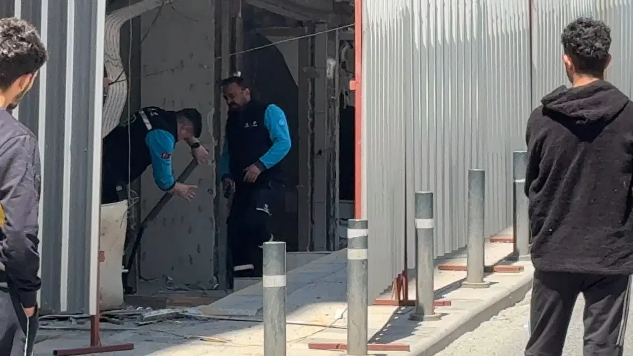 Avcılar'da doğalgaz paniği: Ekipler sevk edildi