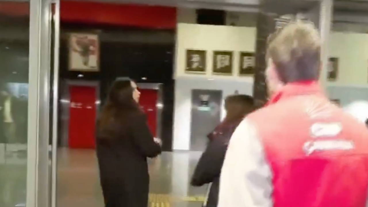 CNN Türk'ün 'mutlak butlan' sevincine tepki: Genel Merkez'den protestolarla çıkartıldı