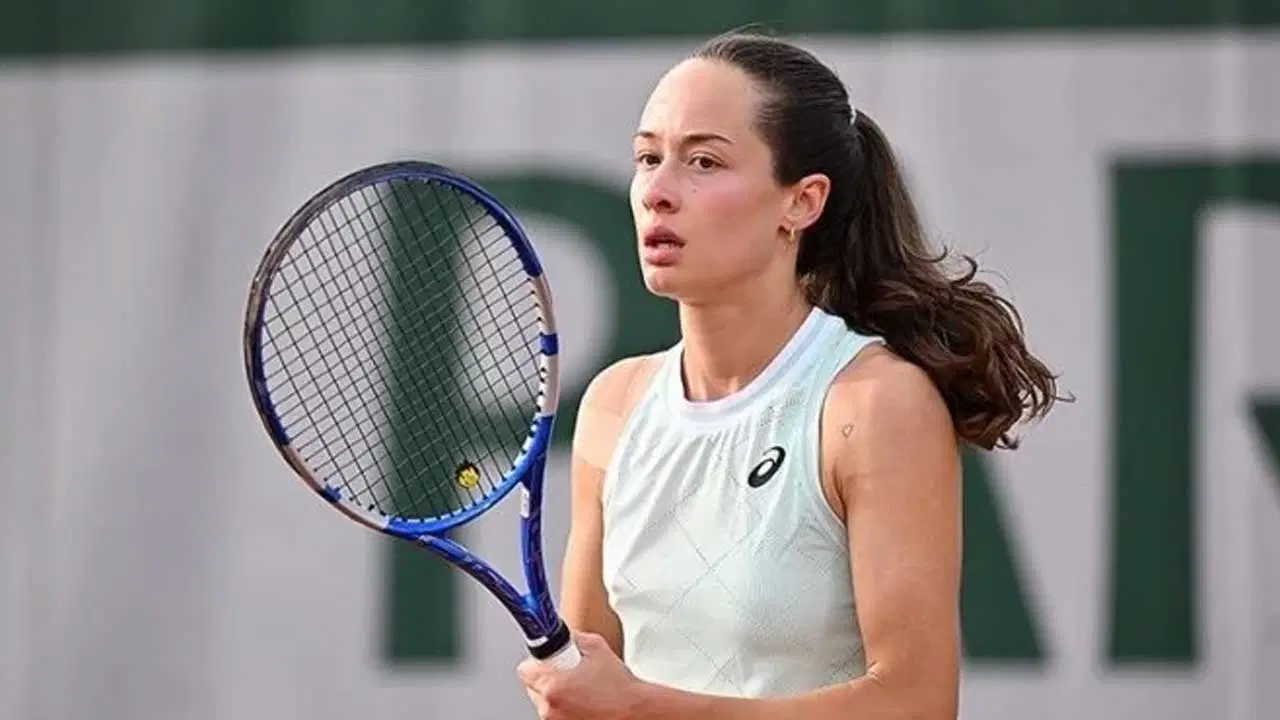 Zeynep Sönmez'den Wimbledon'da tarihi galibiyet