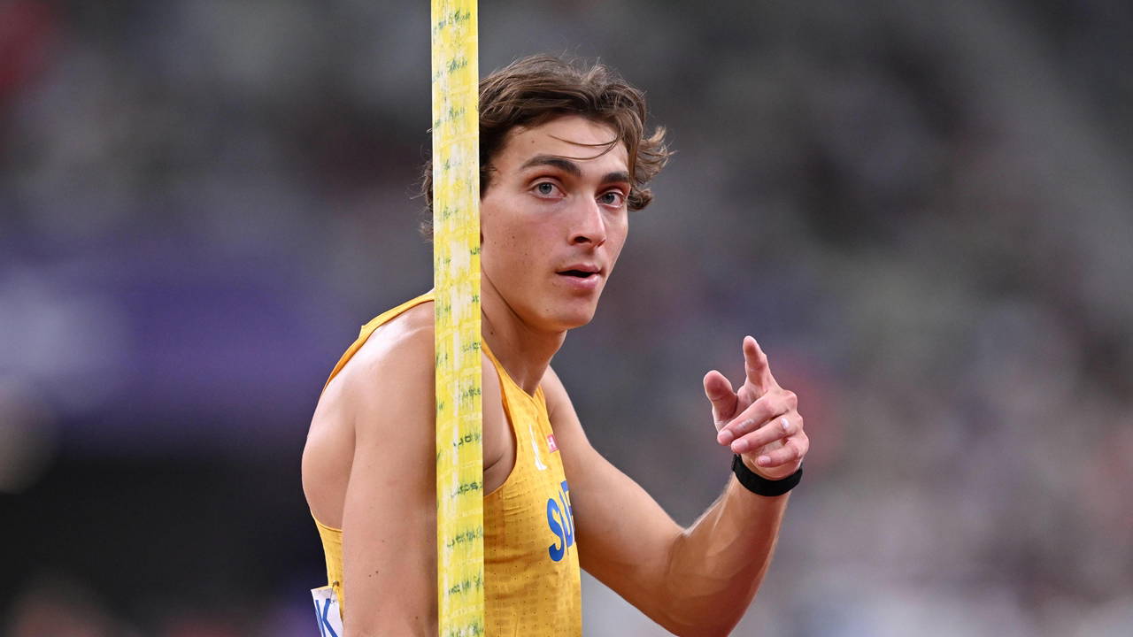 Armand Duplantis kariyerinin 14. dünya rekorunu kırdı! 