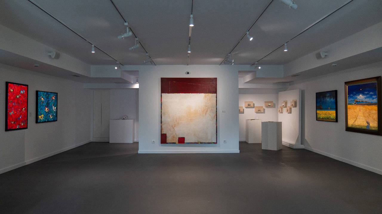 'Kıyı Hafızası' Decollage Art Space'te ziyarete açıldı