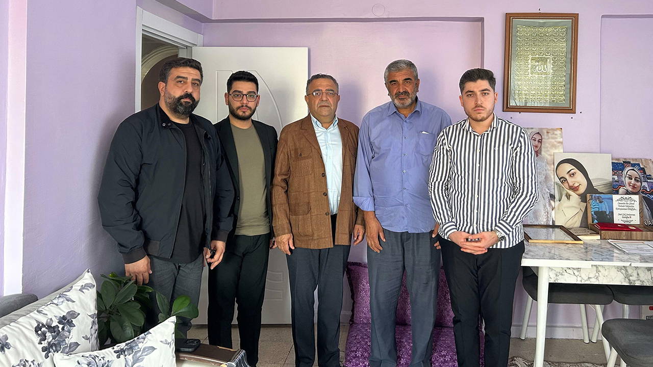 CHP'den Rojin Kabaiş’in ailesine destek çağrısı: 'Bizler bu adalet arayışının yanında olacağız!'