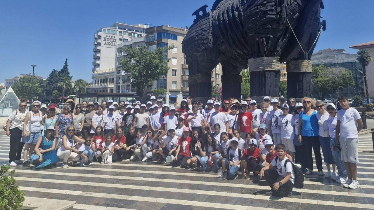 Çağdaş Yaşam Çocuk Korosu, Atasının izinde