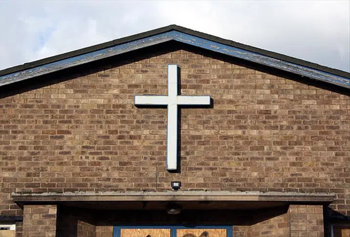 Seçime müdahale iddiası: Kiliseye polis baskını