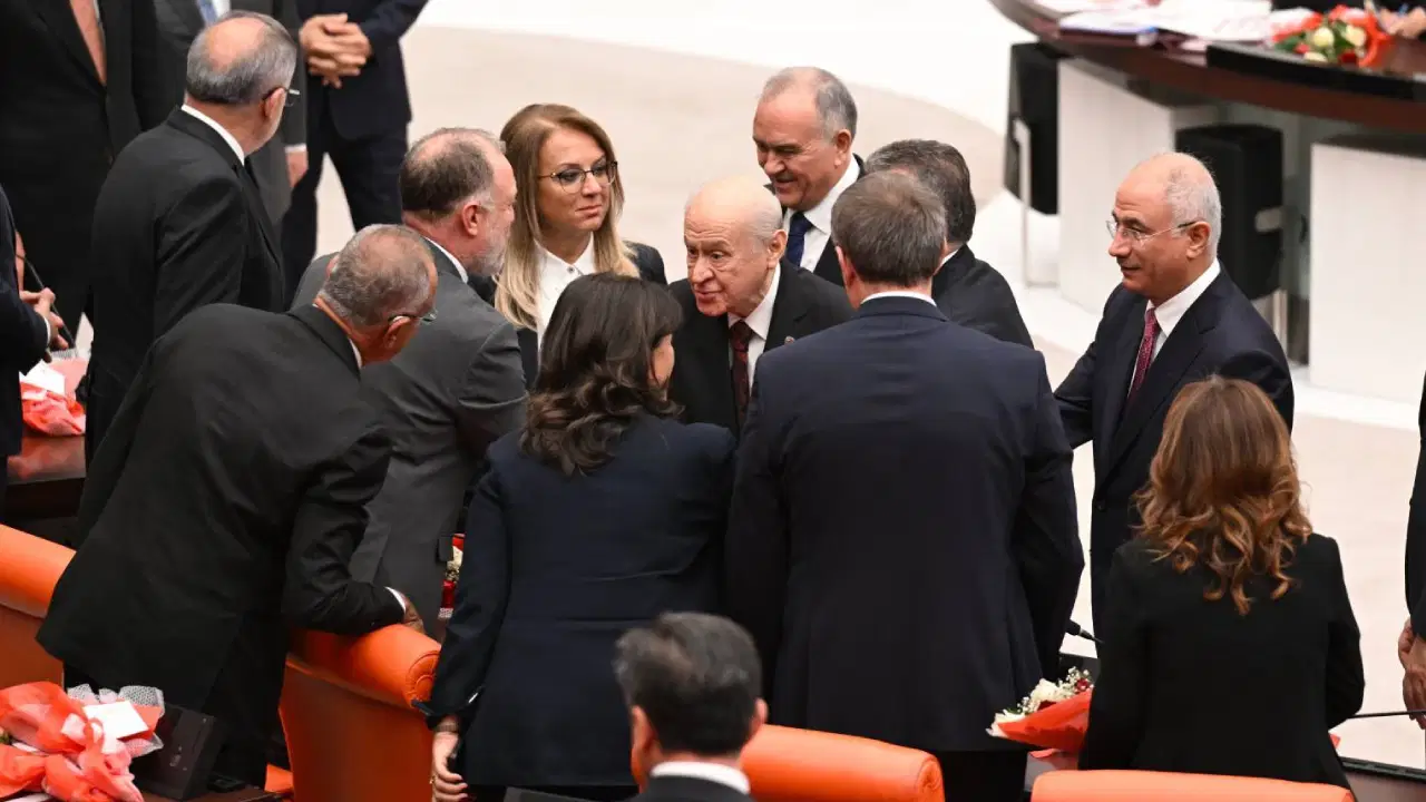 PKK'nin feshi, İmralı görüşmeleri, 'süreç' komisyonu... 2025’te 'çözüm süreci'nde neler oldu?