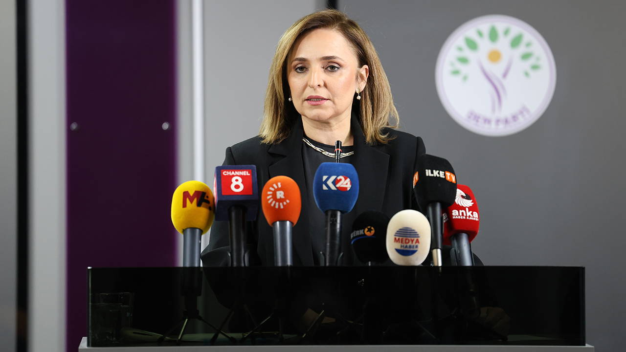 DEM Parti Sözcüsü Doğan'dan çağrı: 'Acilen Mürşitpınar Sınır Kapısı açılmalı'