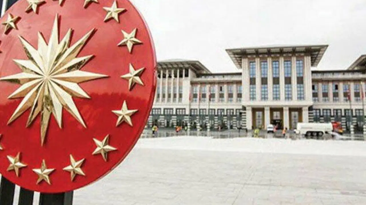 İdris Şahin: ’Sayıştay raporlarına göre, Cumhurbaşkanlığı harcamaları dakikada 30 bin lirayı aştı'