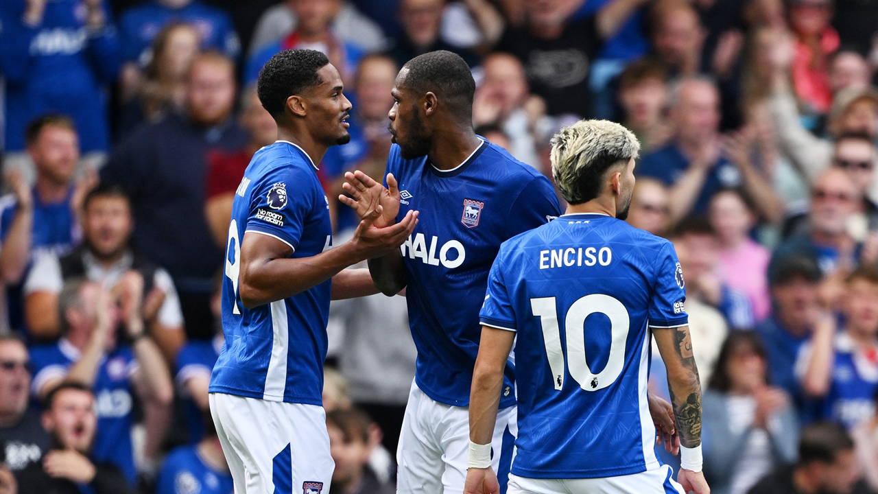 Ipswich Town, Sunderland'ı 2 golle mağlup etti