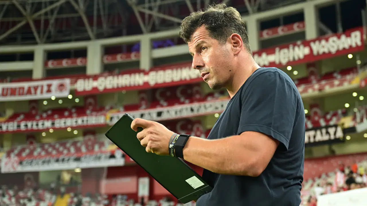 Emre Belözoğlu'ndan Antalyaspor'a veda mesajı!