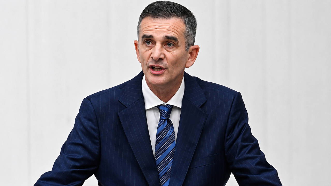 Ümit Dikbayır, CHP'den Ayrıldığını Duyurdu