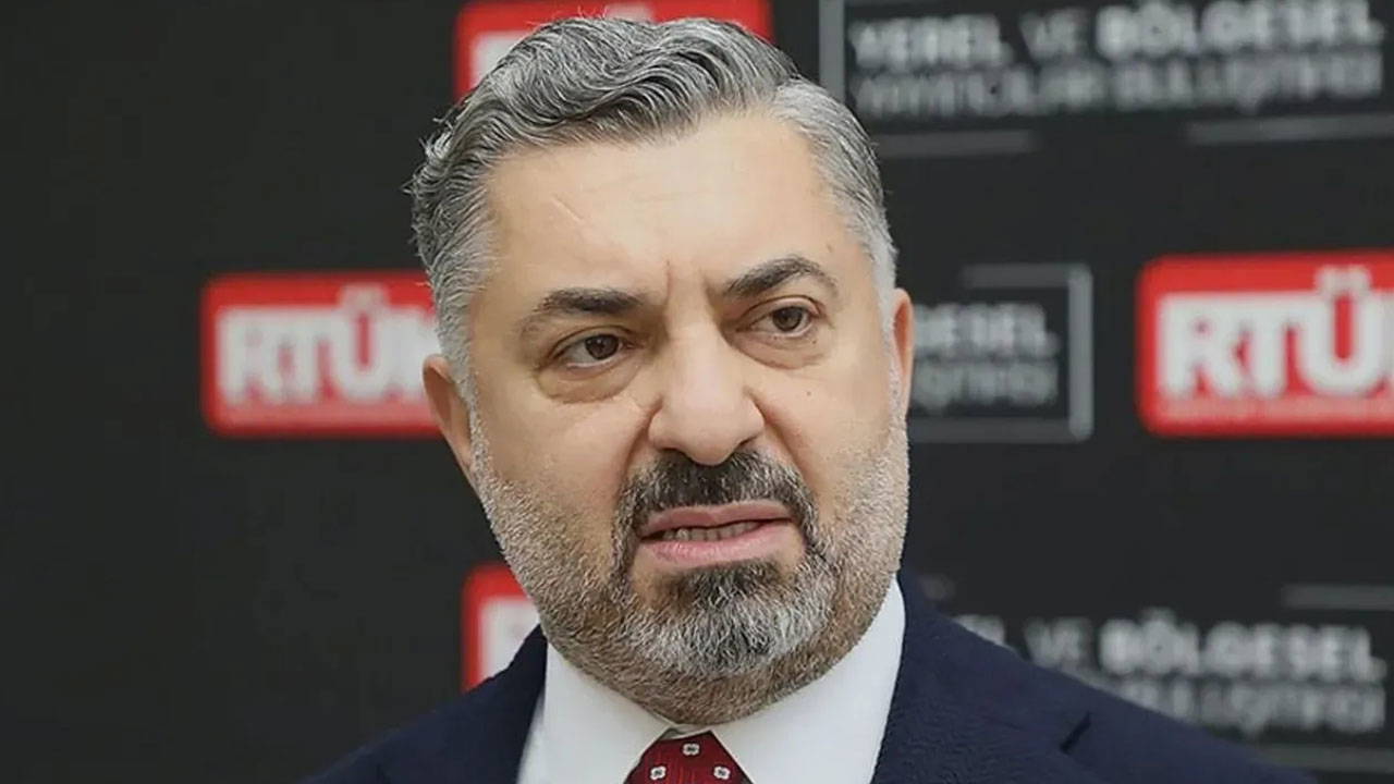 Ebubekir Şahin'den 'Leman' açıklaması: 'Biz bu hafızayı korumakla sorumluyuz'