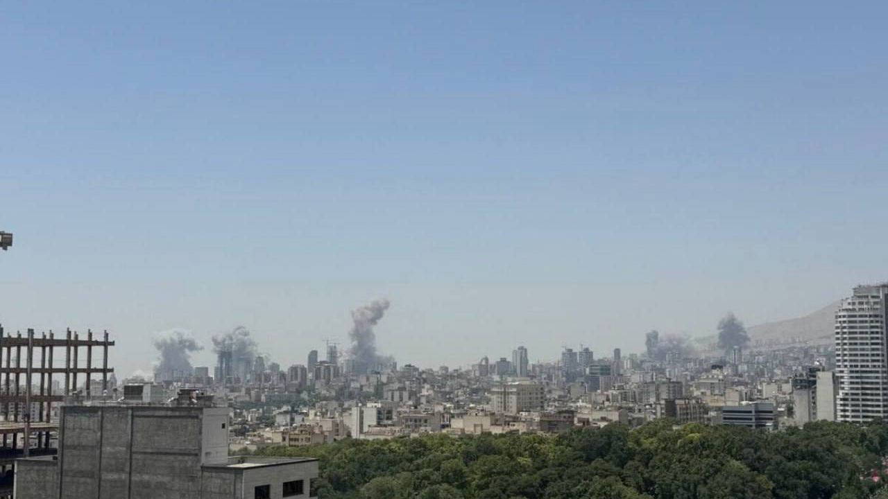 İsrail'den, İran'a peş peşe hava saldırısı: Tahran ve diğer kentler hedef alındı
