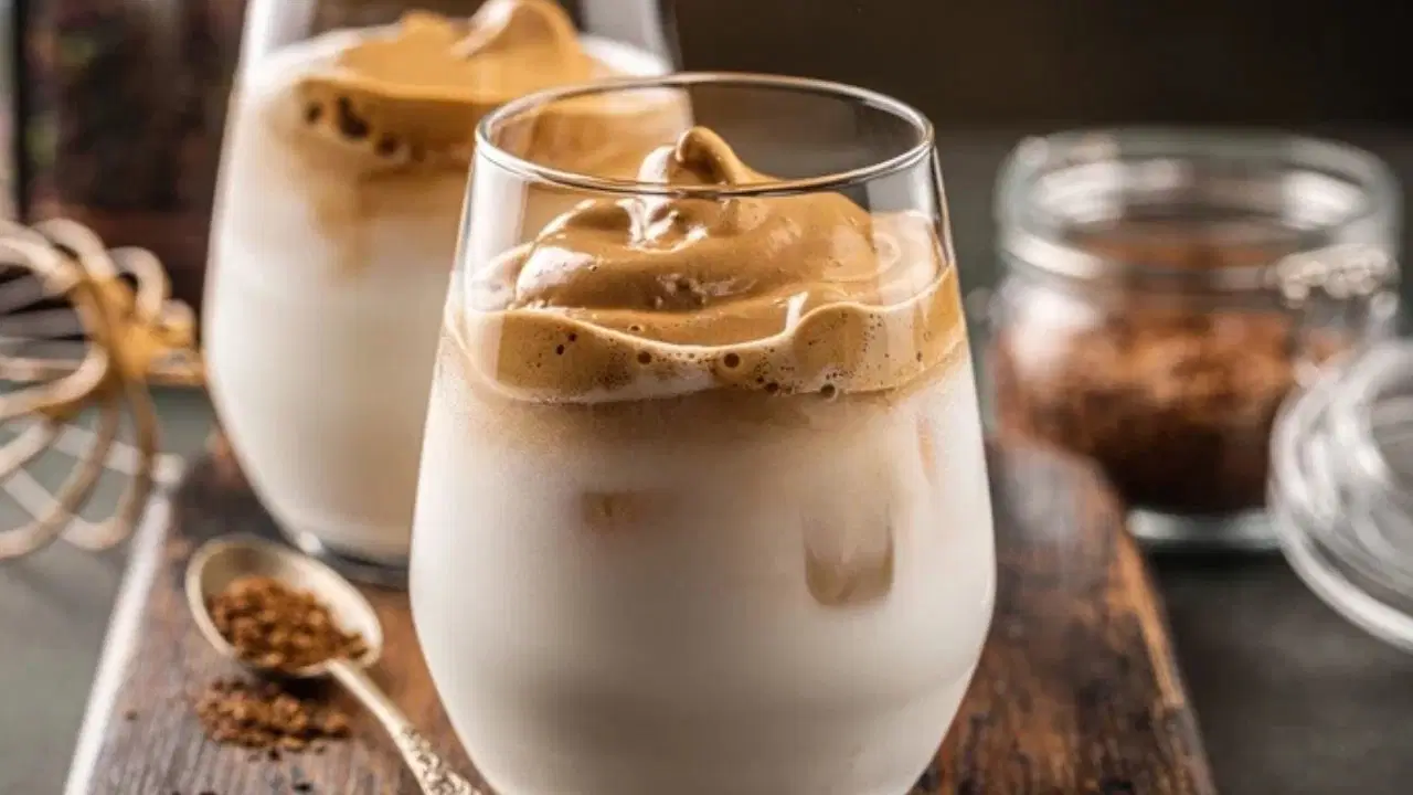 Evde 3 malzemeyle hazır: Dalgona kahve tarifi