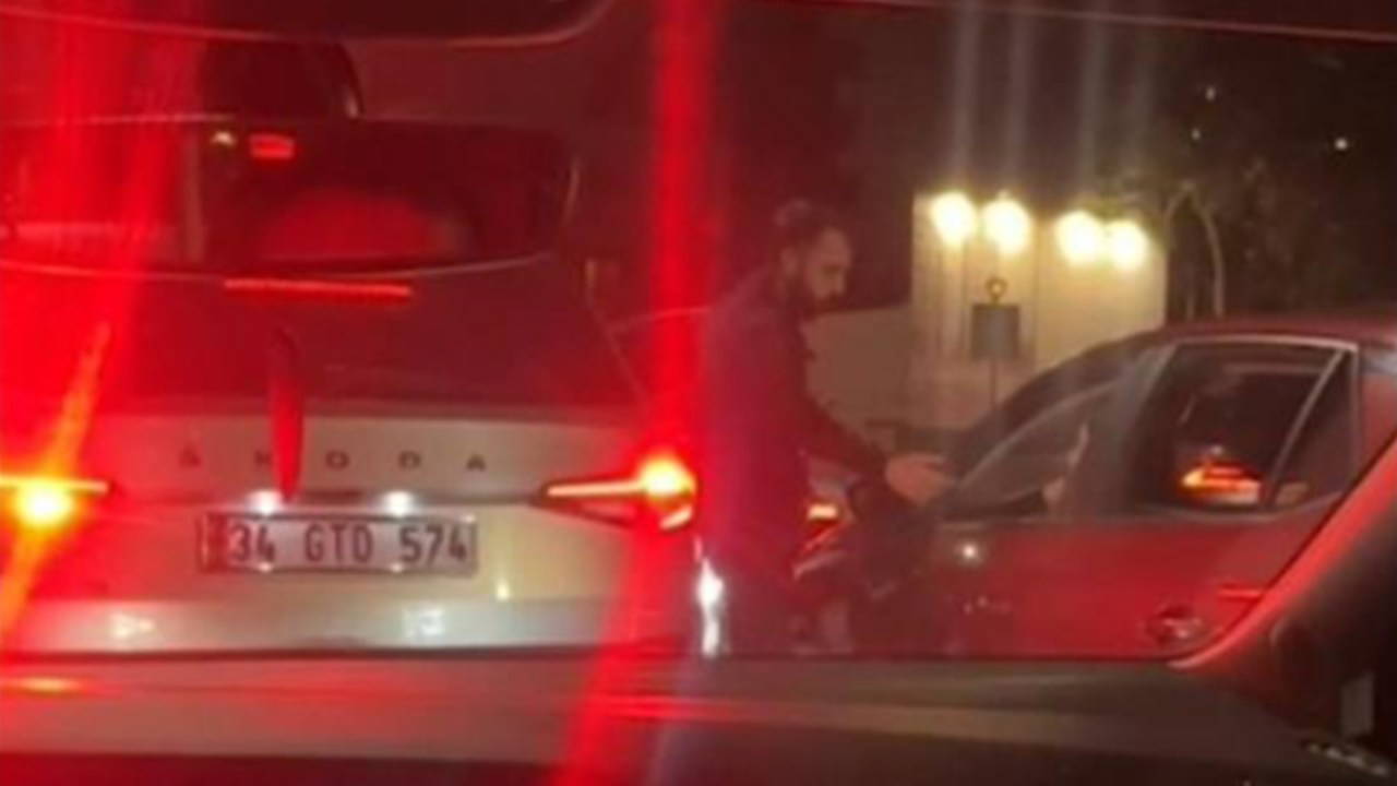 O anlar kamerada: Kadıköy'de tahsisli araçla sahte denetim