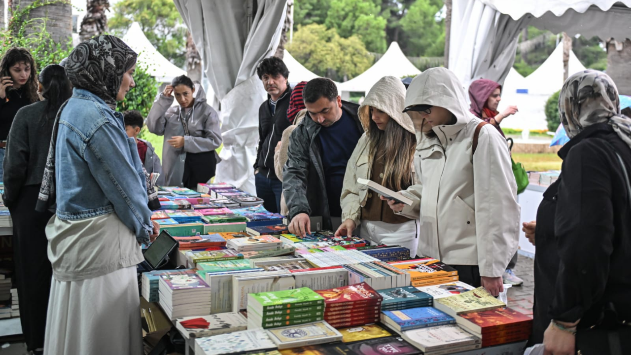 Dokuz günlük edebiyat şöleni sona erdi