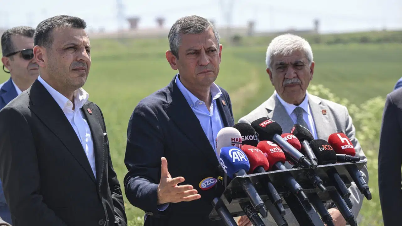 Özgür Özel Silivri'de: İmamoğlu'nu ziyaret ediyor