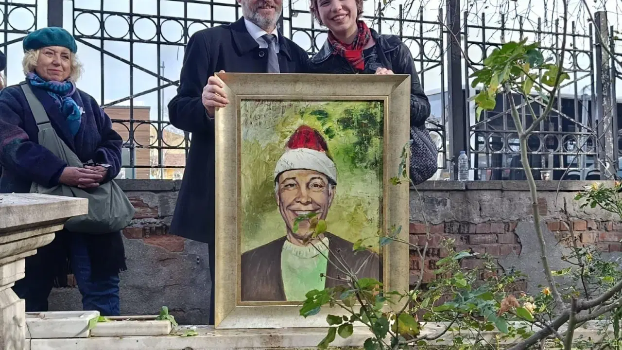 Münir Özkul anıldı