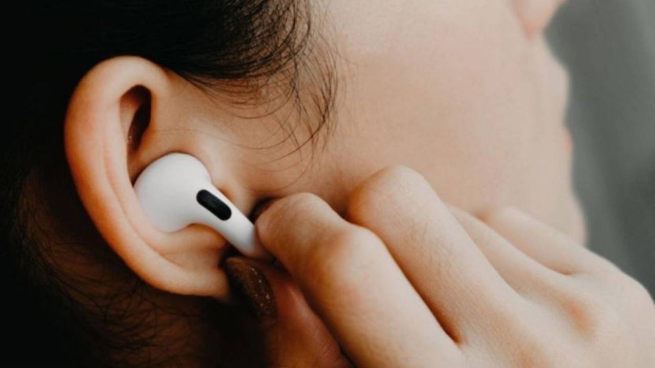 Uzman yanıtladı: Kulaklık kullanımı işitme sağlığını tehdit ediyor mu?