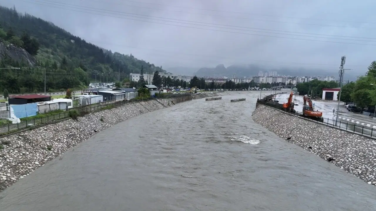 Tokat'ta taşkın alarmı: 4 binin üzerinde hane tahliye edildi