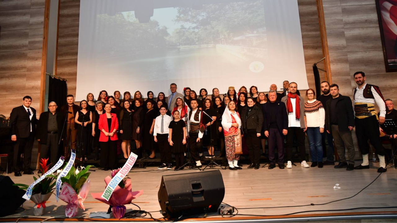 Anadolu'nun ezgileri Alaşehir'de yankılandı