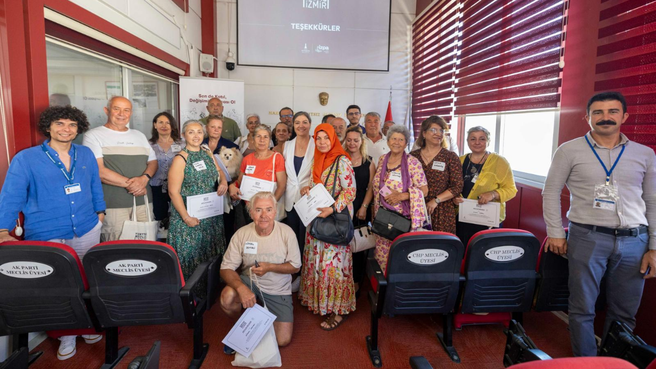 İzmir’de Yurttaş Meclisi dönemi başladı