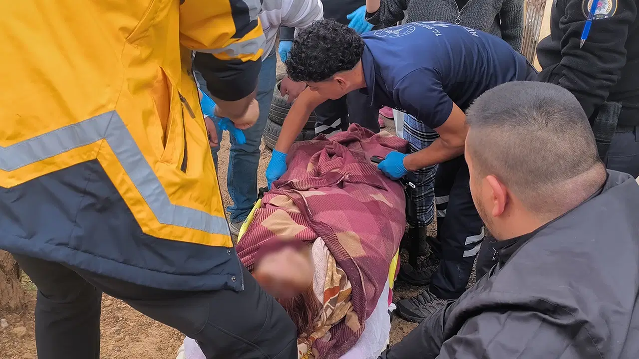 Motosikletine bineceği sırada fosseptik çukuruna düştü!