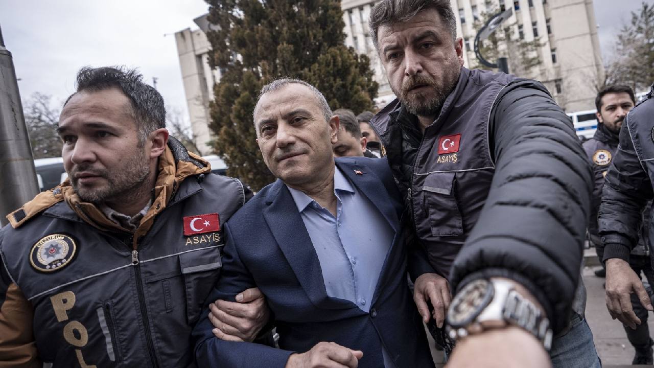Son dakika... Gülistan Doku soruşturması: Eski Tunceli Valisi Tuncay Sonel adliyeye sevk edildi