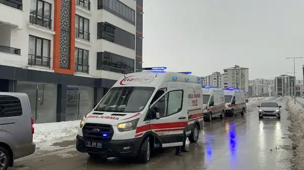 Elazığ’da doğalgaz zehirlenmesi: 6 kişi hastaneye kaldırıldı