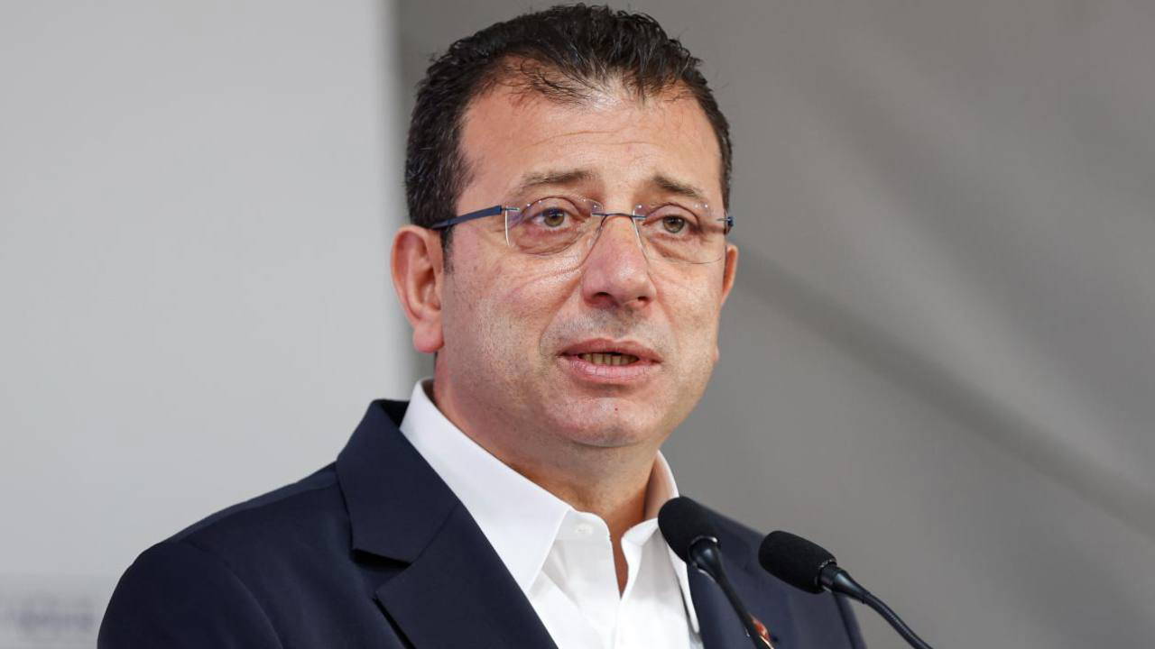 Ekrem İmamoğlu'ndan 'Hikmet Çetinkaya' paylaşımı!