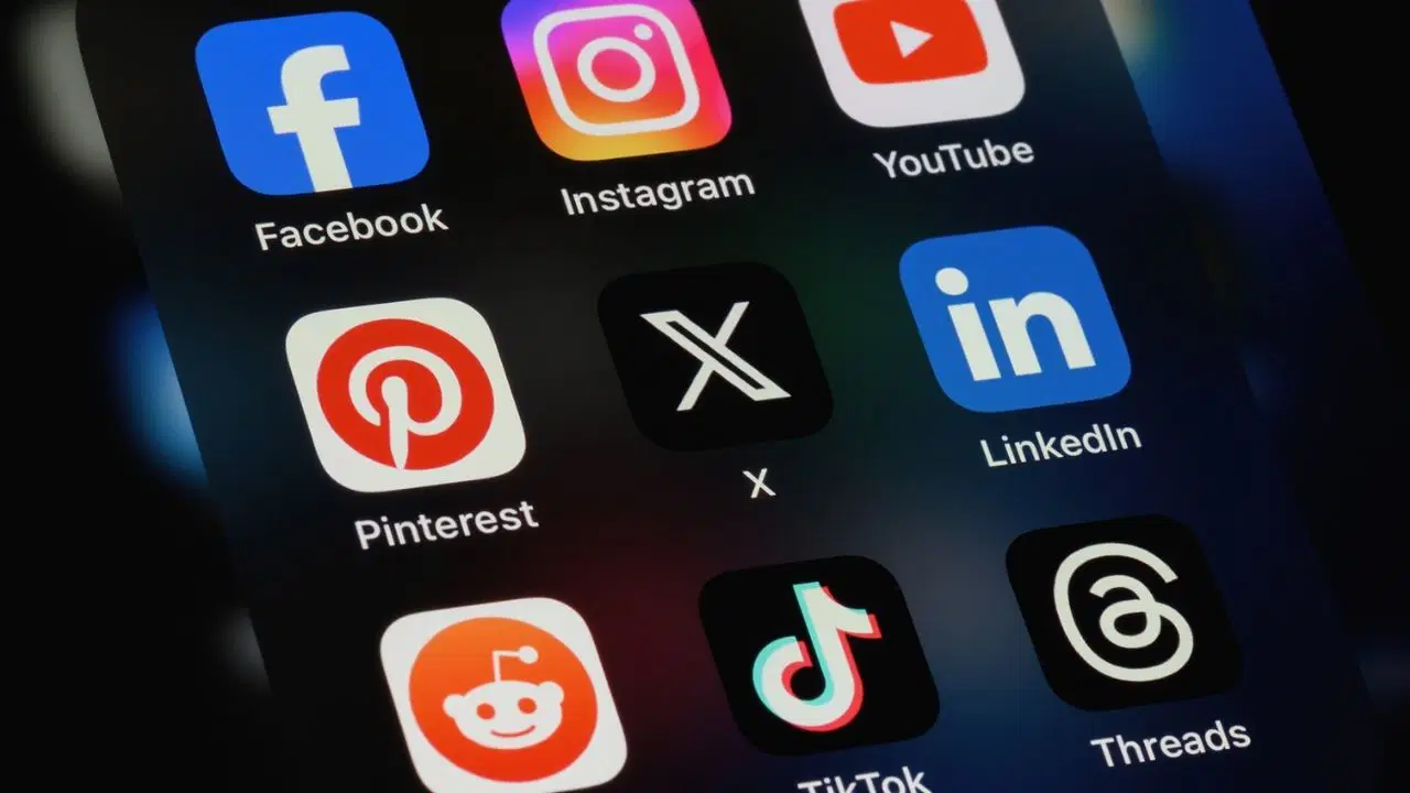 Çocukların sosyal medya kullanımını kısıtlayan ülke sayısı artıyor