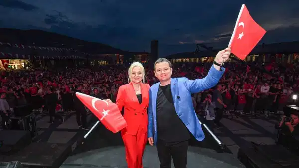 Osmangazi’de 25 bin genç 19 Mayıs coşkusunda buluştu: 'Gençler sayesinde geleceğe umutla bakıyoruz'