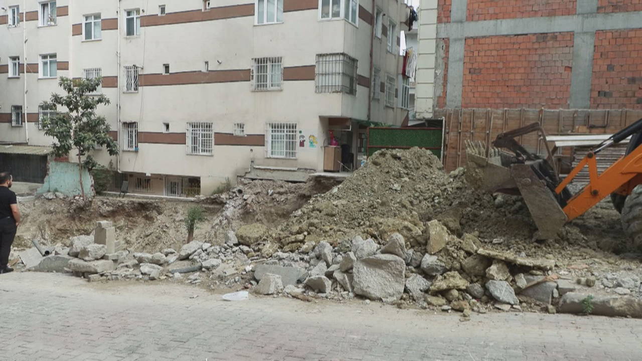 Bahçelievler’de 6 katlı bina tahliye edildi: 'İki kaçak kat ilave edilmiş'