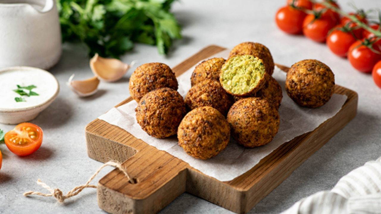 Ortadoğu mutfağının efsane lezzeti: Falafel tarifi