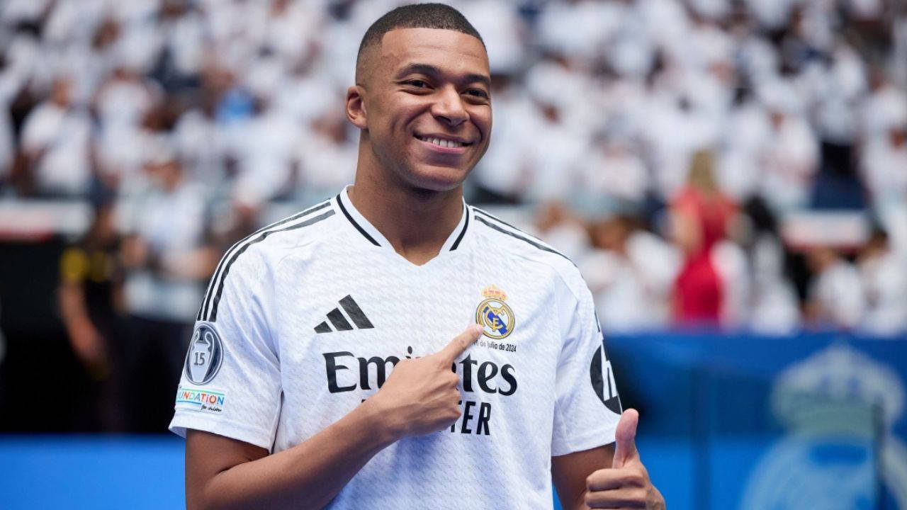 Başakşehir'den Kylian Mbappe'ye mesaj!