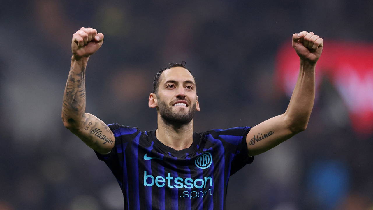 İtalya'da gündem Hakan Çalhanoğlu! 'Kaderinde Fenerbahçe ya da Galatasaray var gibiydi ama...' 