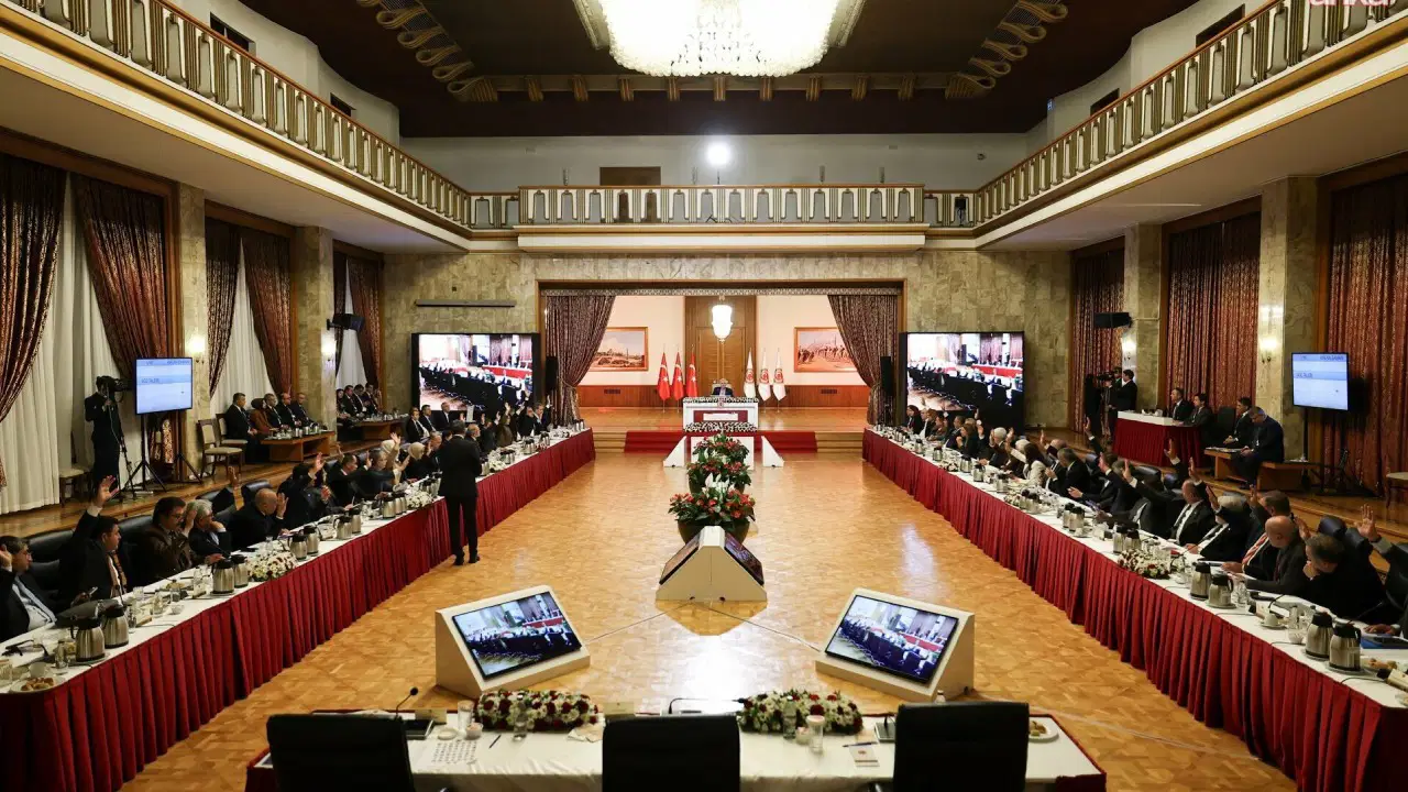 ‘Süreç komisyonu’nun ‘ortak rapor’ çalışmasının taslak metni bu hafta üyelere sunulacak